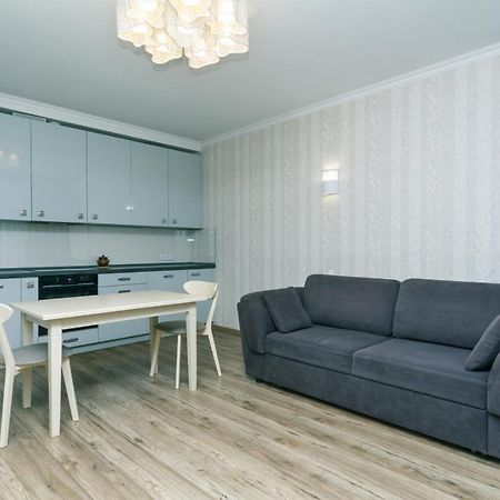 Лучшая Квартира В Броварах Brovary Exterior foto